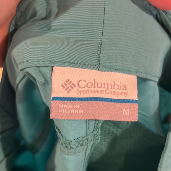 Shorts - Picture 3 of 4